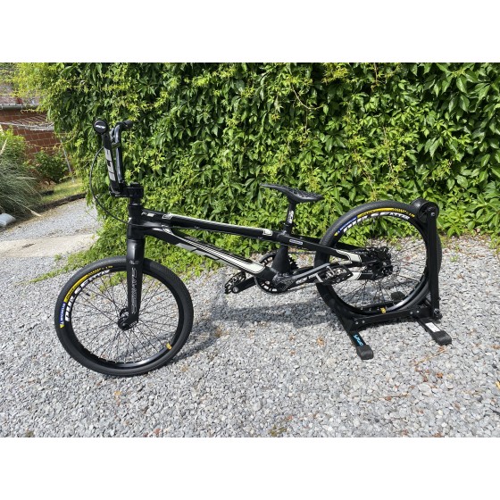 Ice F-22 Noir Matte PRO XL Custom compo HOLESHOT